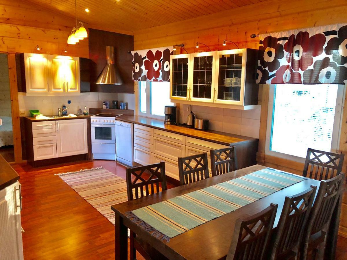 Villa Mikala à Karstula Extérieur photo